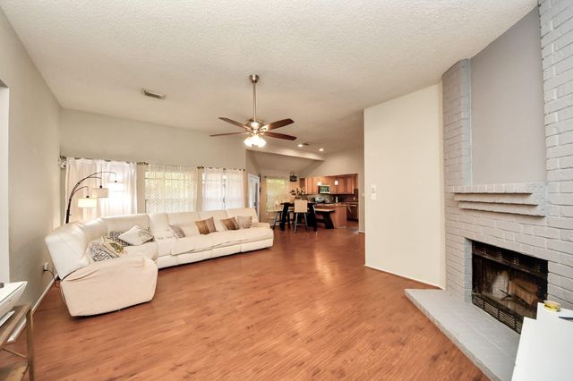 2455 Edgedale Drive, Missouri City, TX 77489