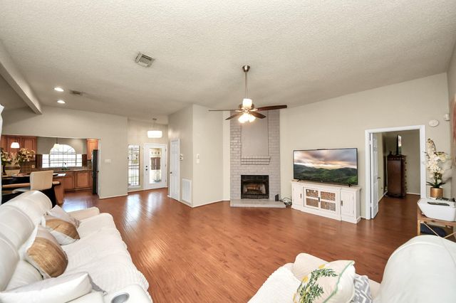 2455 Edgedale Drive, Missouri City, TX 77489