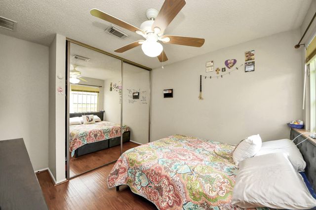 2455 Edgedale Drive, Missouri City, TX 77489