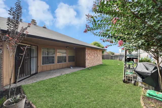 2455 Edgedale Drive, Missouri City, TX 77489