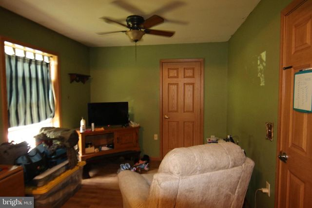 2151 PARKWAY WEST, Harrisburg, PA 17112