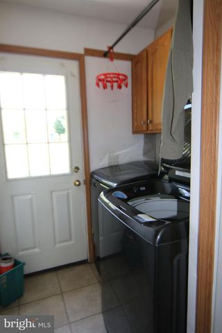 2151 PARKWAY WEST, Harrisburg, PA 17112