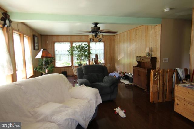 2151 PARKWAY WEST, Harrisburg, PA 17112