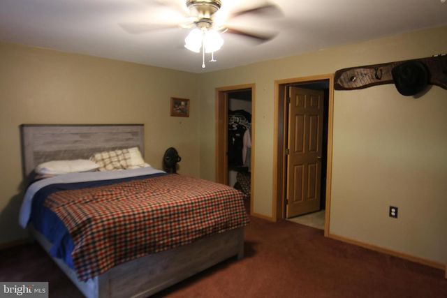 2151 PARKWAY WEST, Harrisburg, PA 17112
