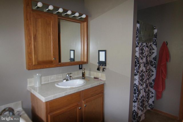 2151 PARKWAY WEST, Harrisburg, PA 17112