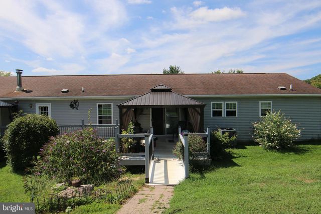 2151 PARKWAY WEST, Harrisburg, PA 17112