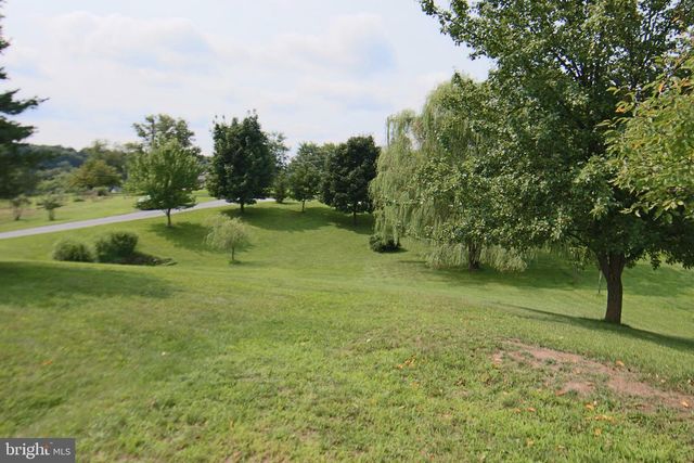 2151 PARKWAY WEST, Harrisburg, PA 17112