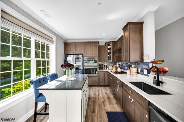 130 Sequoia Dr, Cedar Grove Twp., NJ 07009