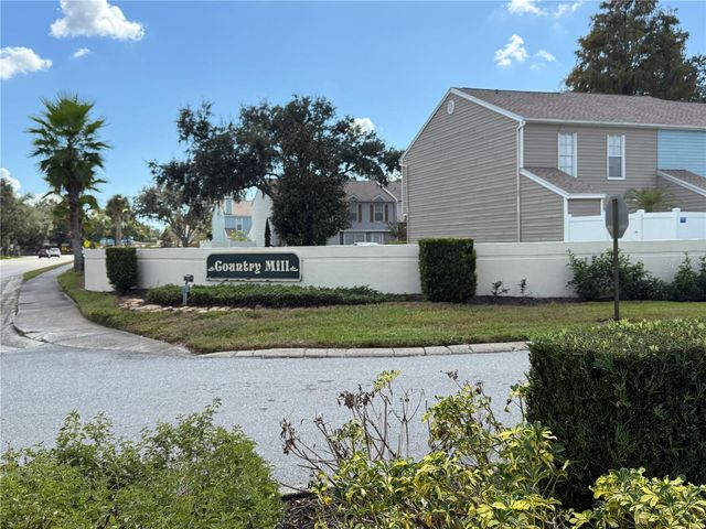16335 RAMBLING VINE DRIVE W, Tampa, FL 33624