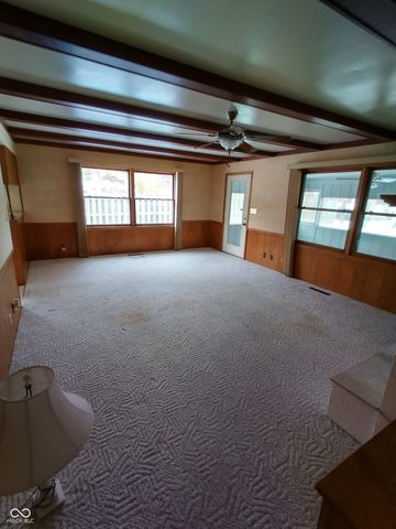 1321 Greenway Drive, Anderson, IN 46011