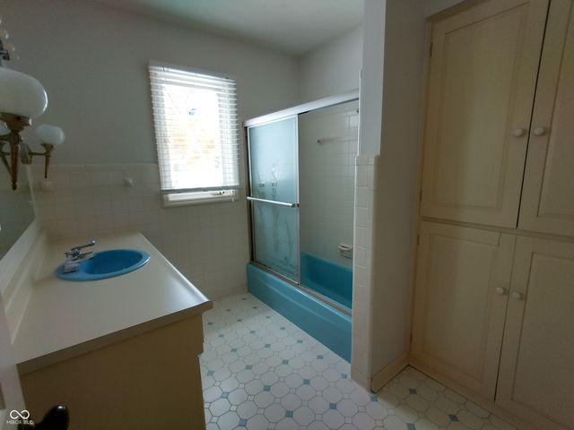 1321 Greenway Drive, Anderson, IN 46011