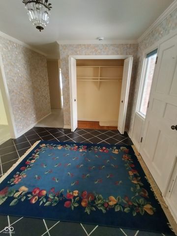 1321 Greenway Drive, Anderson, IN 46011