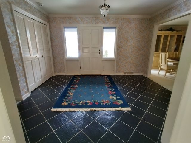 1321 Greenway Drive, Anderson, IN 46011