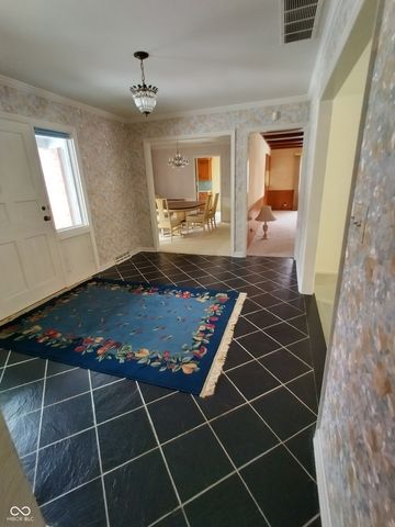 1321 Greenway Drive, Anderson, IN 46011