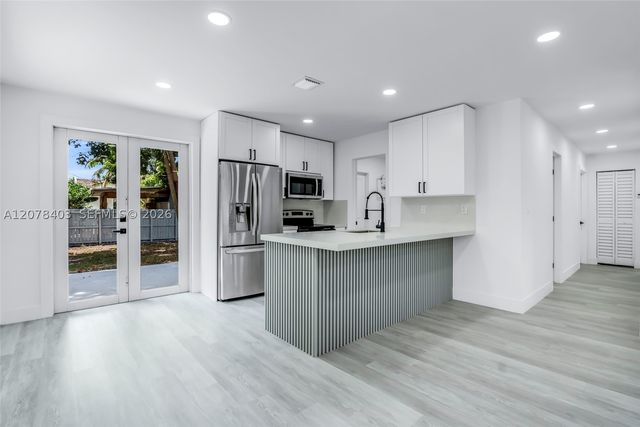 655 SW 6th Ter, Florida City, FL 33034