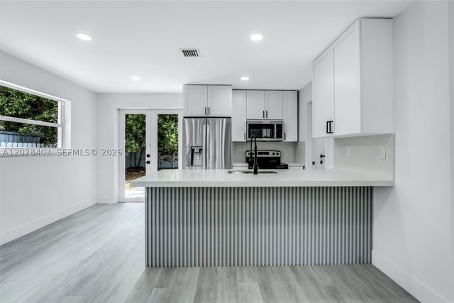 655 SW 6th Ter, Florida City, FL 33034