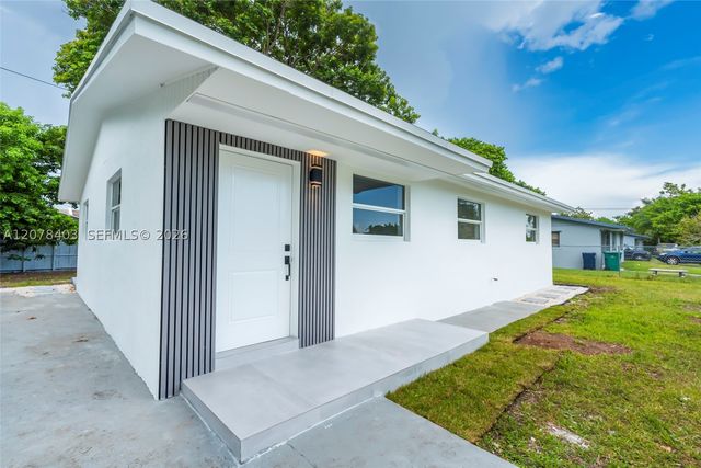 655 SW 6th Ter, Florida City, FL 33034