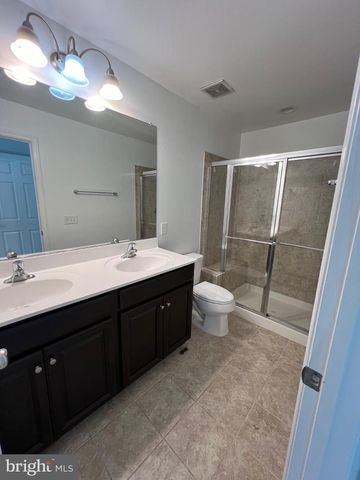 17087 GIBSON RD, Dumfries, VA 22026