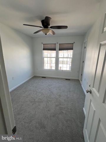 17087 GIBSON RD, Dumfries, VA 22026