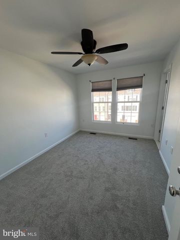 17087 GIBSON RD, Dumfries, VA 22026