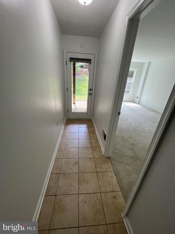 17087 GIBSON RD, Dumfries, VA 22026