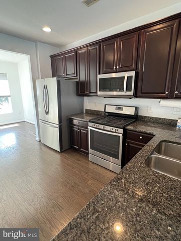 17087 GIBSON RD, Dumfries, VA 22026