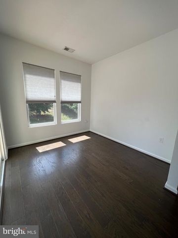 17087 GIBSON RD, Dumfries, VA 22026