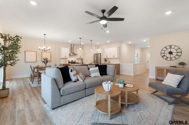 11004 N 161st Avenue, Bennington, NE 68007