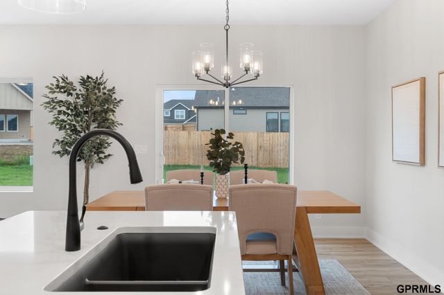 11004 N 161st Avenue, Bennington, NE 68007