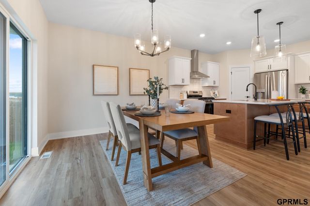 11004 N 161st Avenue, Bennington, NE 68007