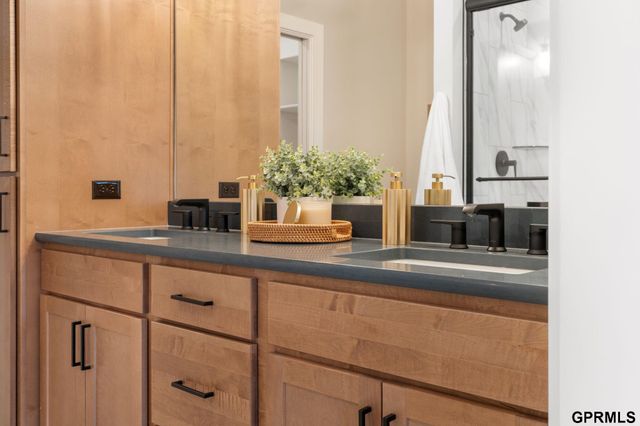 11004 N 161st Avenue, Bennington, NE 68007