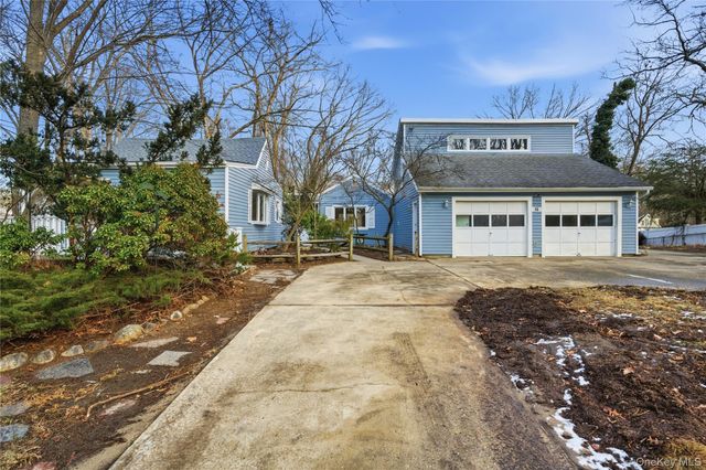 15 Corchaug Trail, Ridge, NY 11961