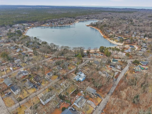 15 Corchaug Trail, Ridge, NY 11961