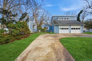 15 Corchaug Trail, Ridge, NY 11961