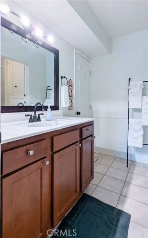 2875 S Fairview, Santa Ana, CA 92704