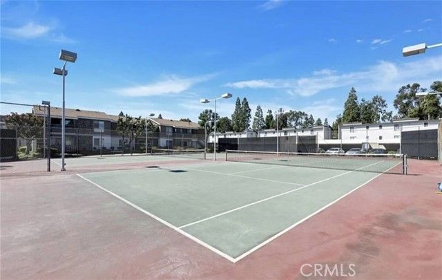 2875 S Fairview, Santa Ana, CA 92704