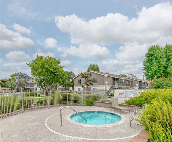 2875 S Fairview, Santa Ana, CA 92704