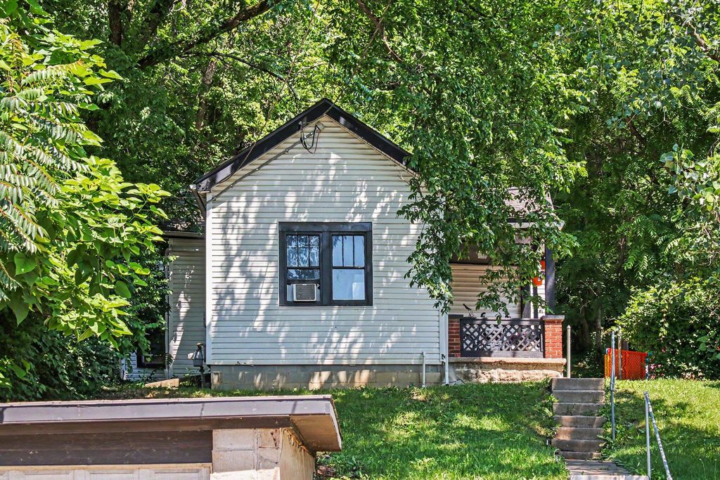 2792 Madison Avenue, Latonia, KY 41015