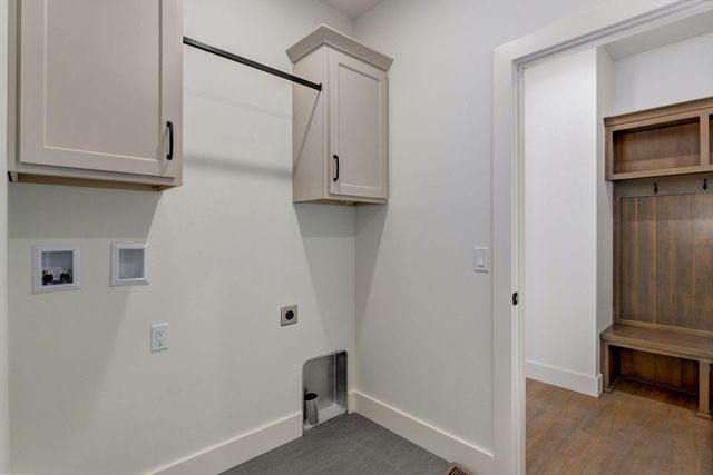 206 N Blarney Court, Nixa, MO 65714