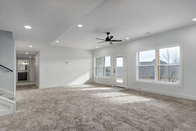 206 N Blarney Court, Nixa, MO 65714