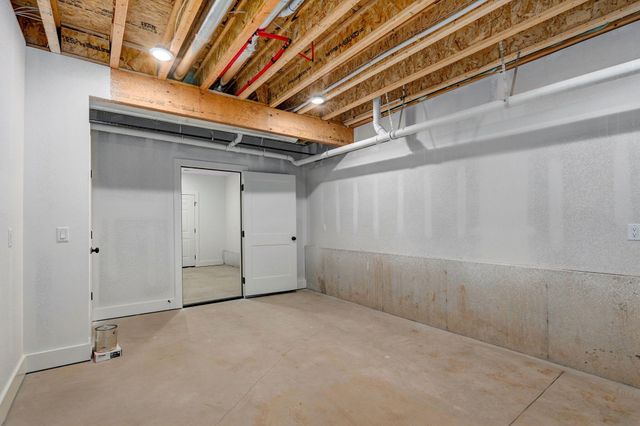 206 N Blarney Court, Nixa, MO 65714