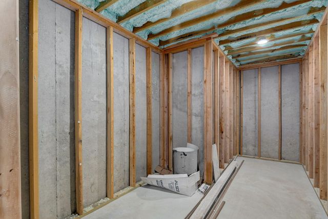 206 N Blarney Court, Nixa, MO 65714