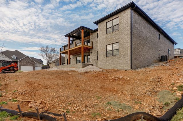 206 N Blarney Court, Nixa, MO 65714