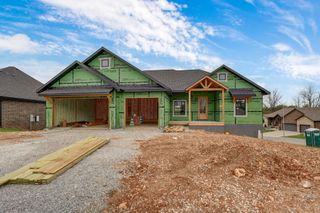 206 North Blarney Court, Nixa, MO 65714