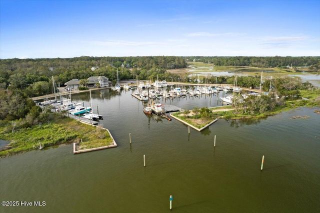 Lot 50 Carolina Bay Court, Southport, NC 28461