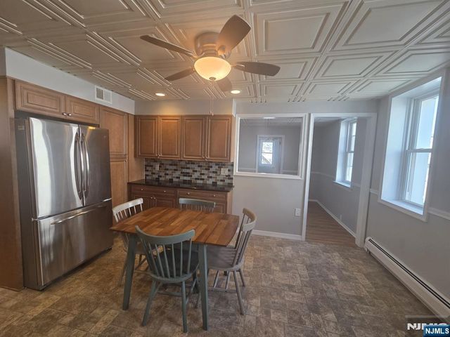 631 2nd Avenue 1st floor, Lyndhurst, NJ 07071