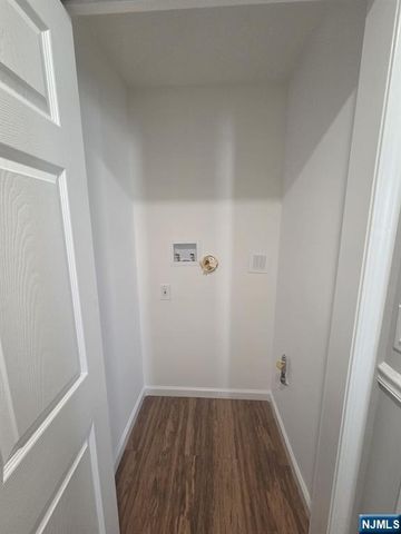 631 2nd Avenue 1st floor, Lyndhurst, NJ 07071