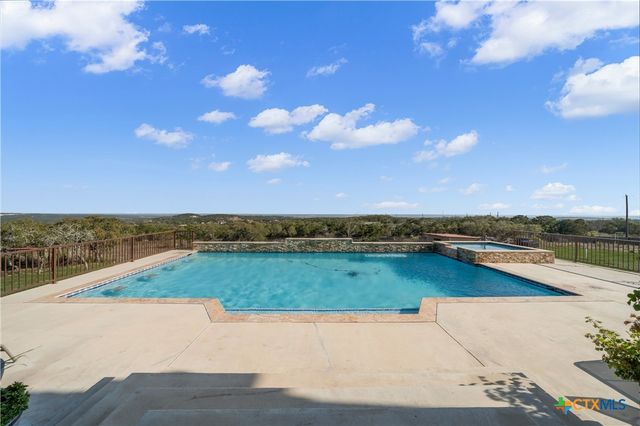 205 County Road 2727, Mico, TX 78056