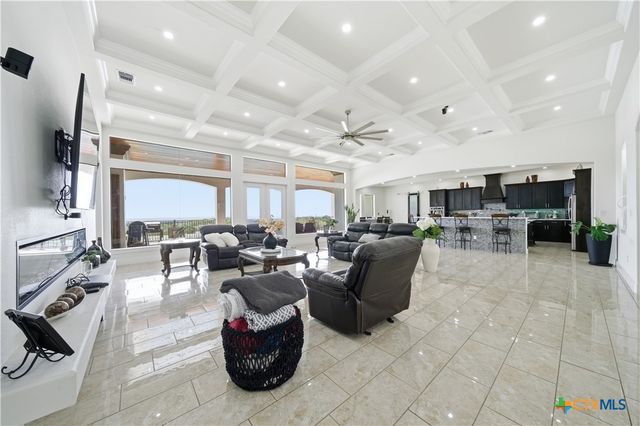 205 County Road 2727, Mico, TX 78056