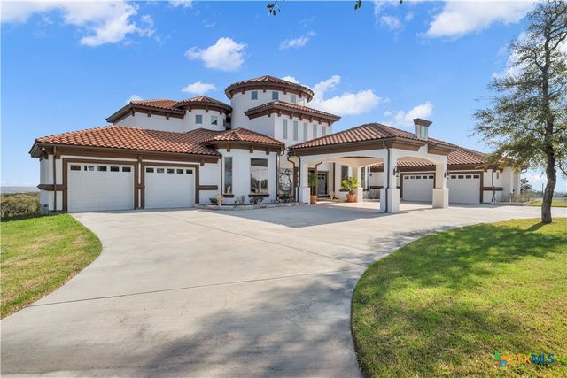 205 County Road 2727, Mico, TX 78056